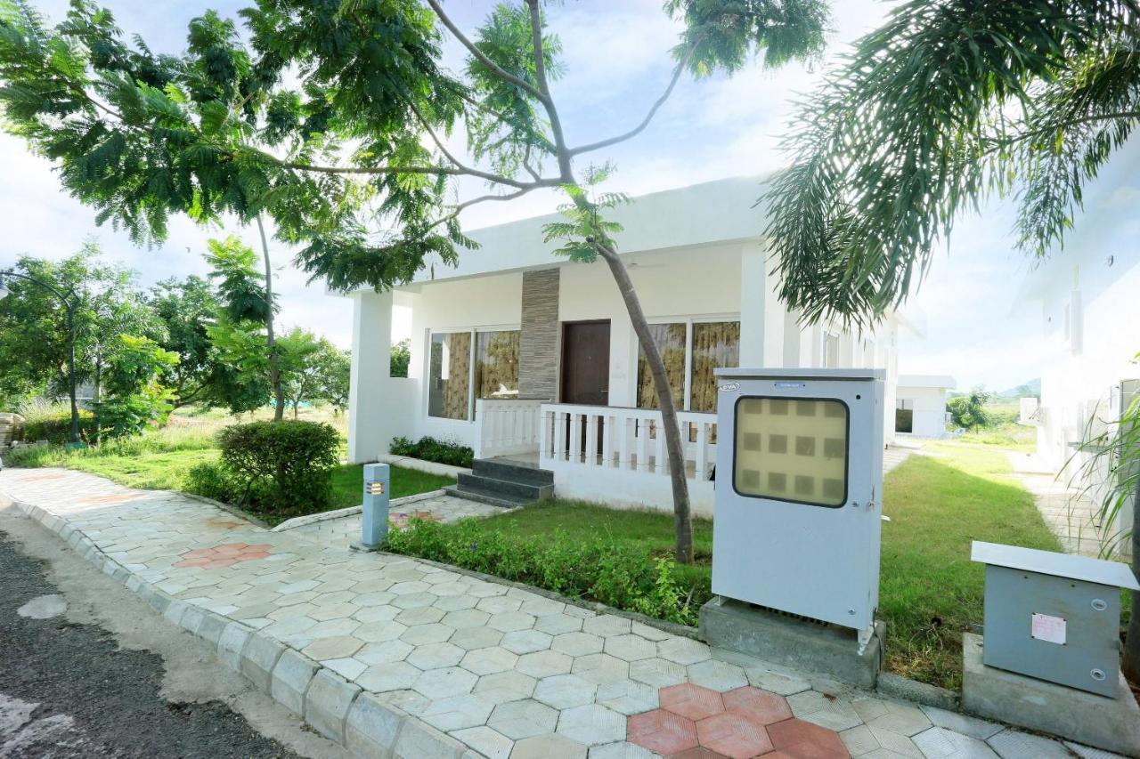 ホテル Oyo 24200 Bahri Beautiful Country Ayyampālaiyam エクステリア 写真